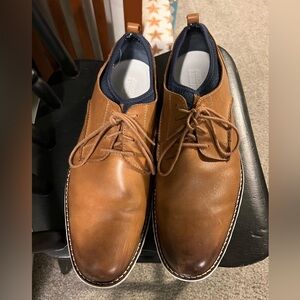 Johnston Murphy men's shoes. size 13. excellent condition.